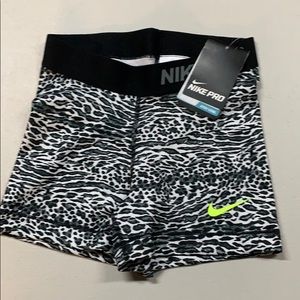 Women's Dri-fit Pro 3" Venom Shorts Size XS